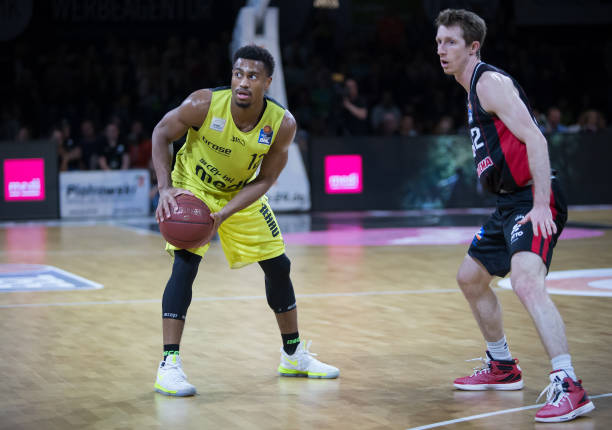 中国足球最 中国足球最