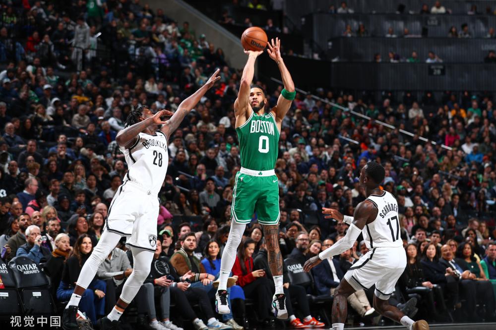 些教练脱颖 些教练脱颖